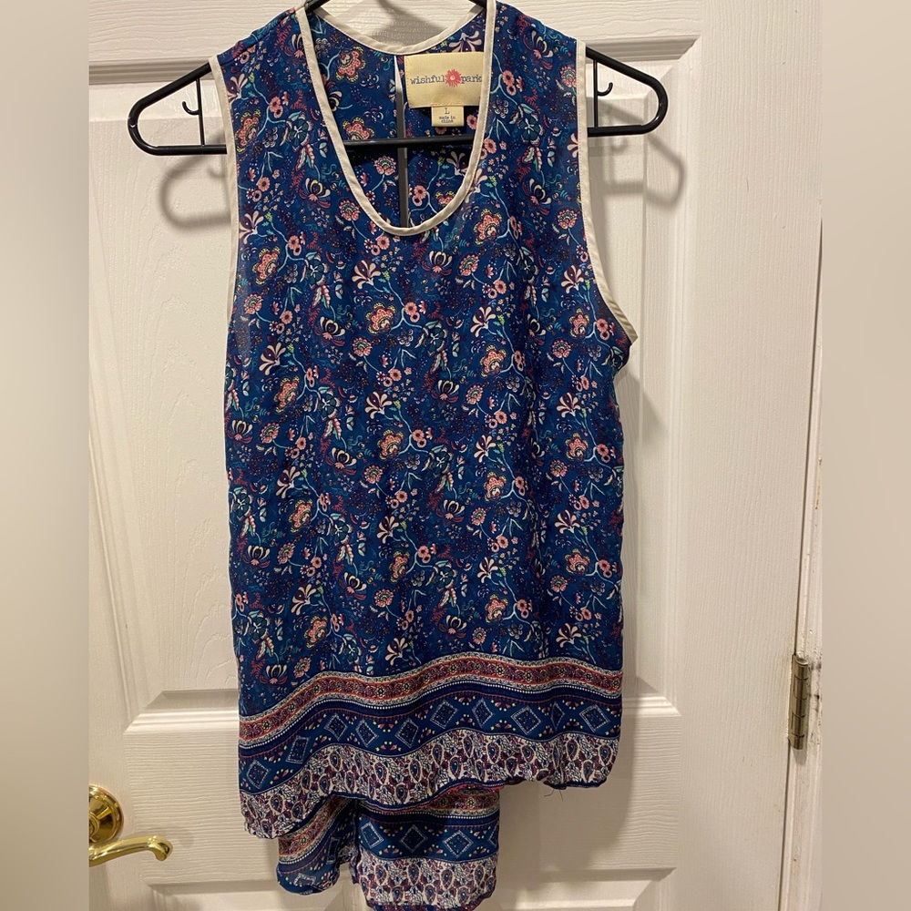 Flowy printed tank top